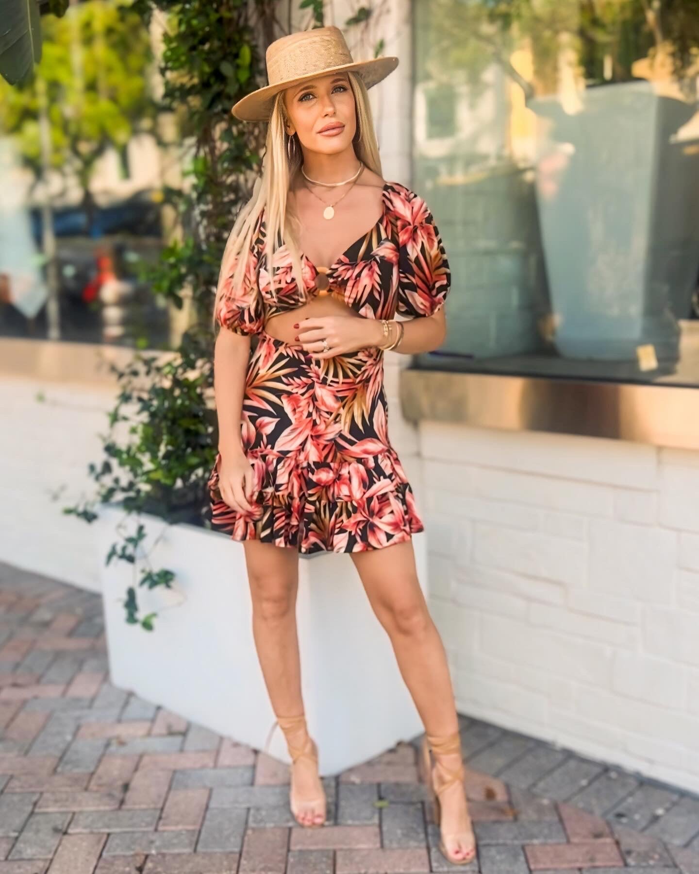 pink floral mini dresses Pink Floral Print Short Sleeve O Ring Cut Out Ruffle Ruched Dress Large